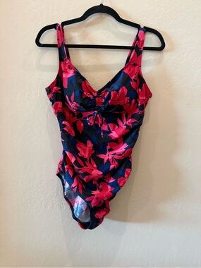 Floral Ruched One-Piece Swimsuit in Pink and Navy #P080